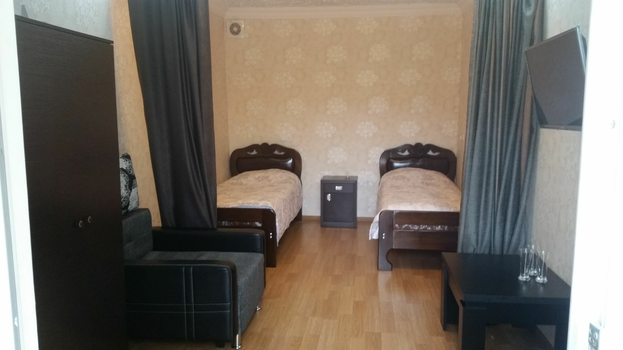 Guest House Spartak Tbilisi Ngoại thất bức ảnh