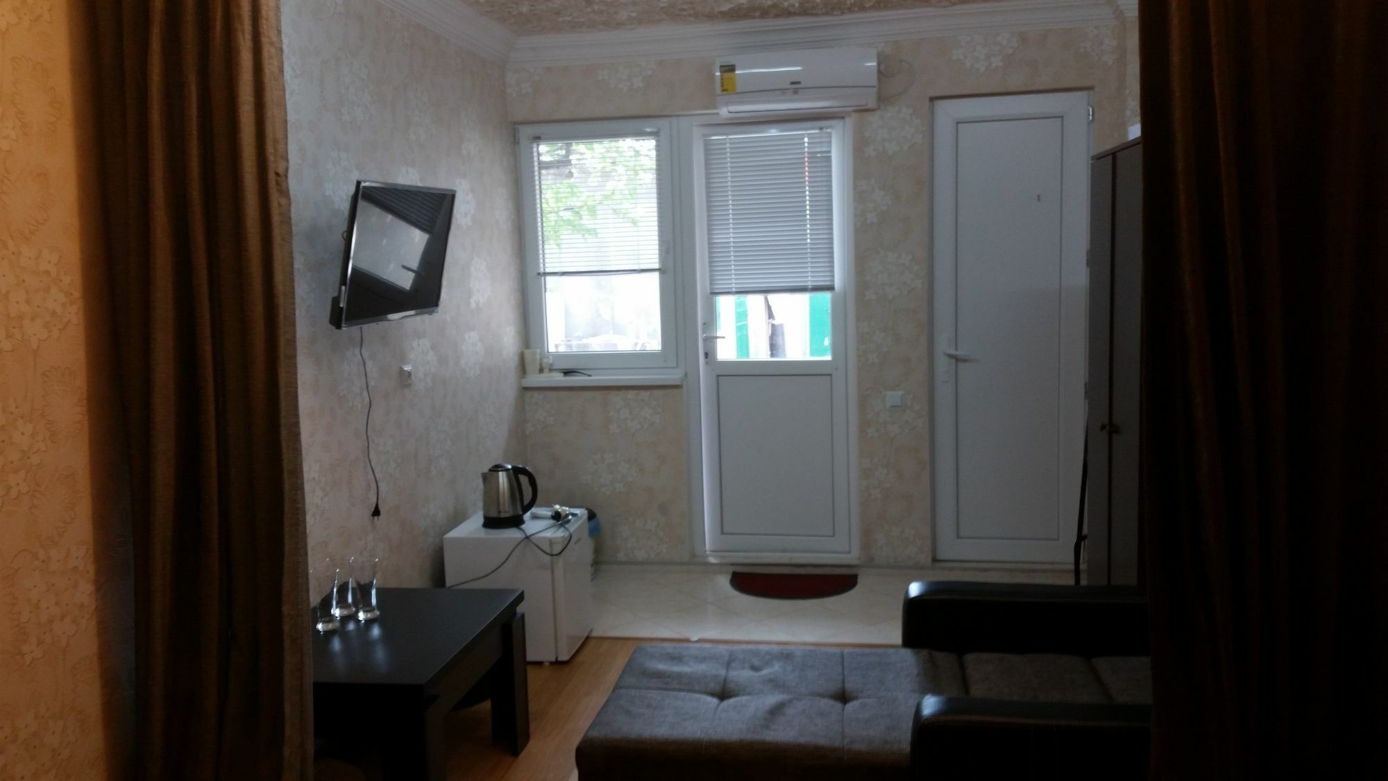 Guest House Spartak Tbilisi Ngoại thất bức ảnh