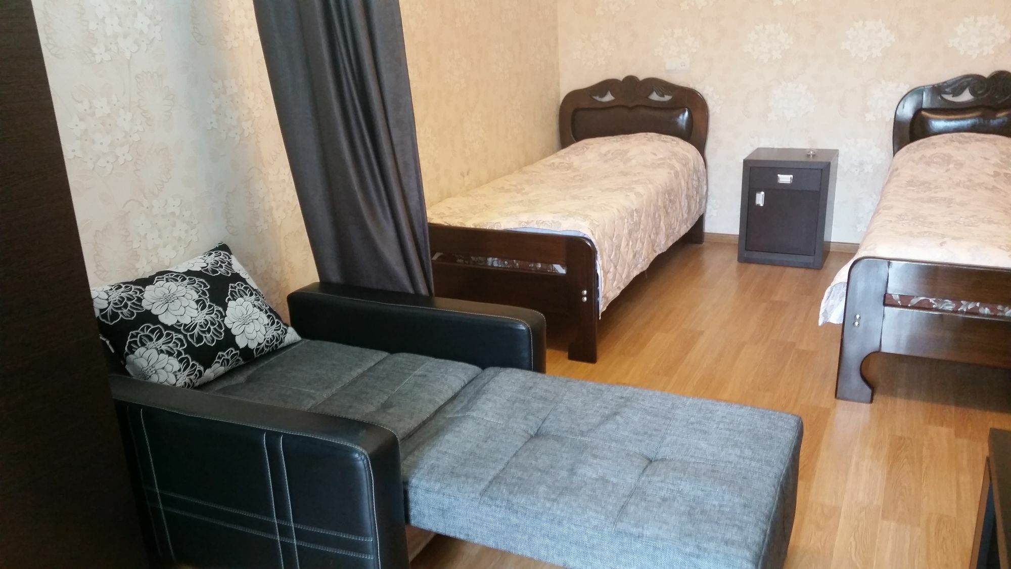 Guest House Spartak Tbilisi Ngoại thất bức ảnh
